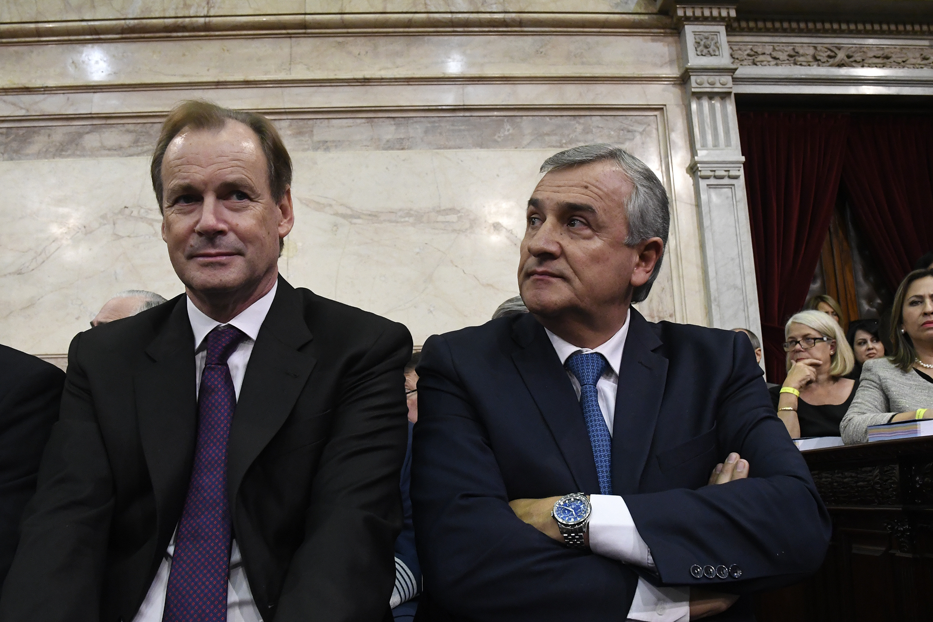 Galeria de imagenes de la noticia IMPORTANTES FIGURAS INSTITUCIONALES EN LA ASAMBLEA QUE RECIBIÓ AL PRESIDENTE 